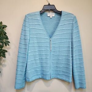 ST JOHN Evening. Light green with decorated zipper and sequins 8 Great condition